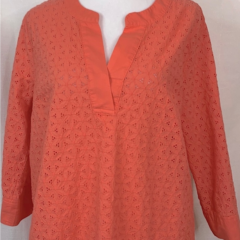 Lands’ Eye size 16 coral eyelet top